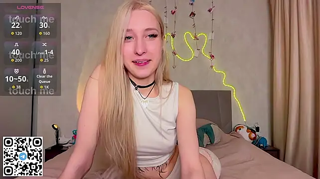 Emma_Willson Chat XXX in diretta