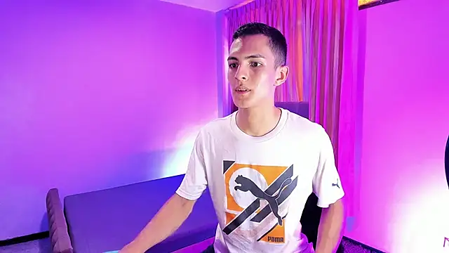 Matiius18 Webcam show