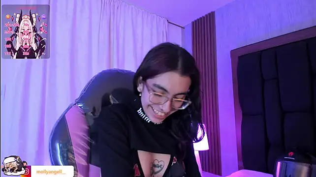 Molly_A Live XXX-Chat