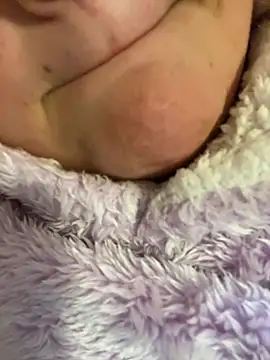 LittleMissIrelandx's Live XXX Chat