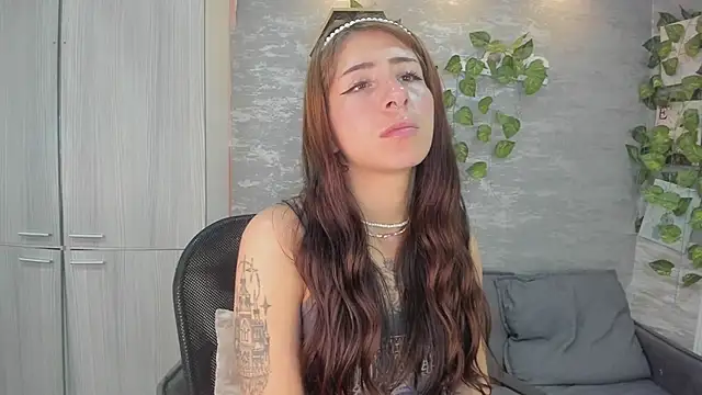 Mhelanny2's Live XXX Chat