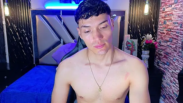 Aron_Darkx Live XXX-Chat