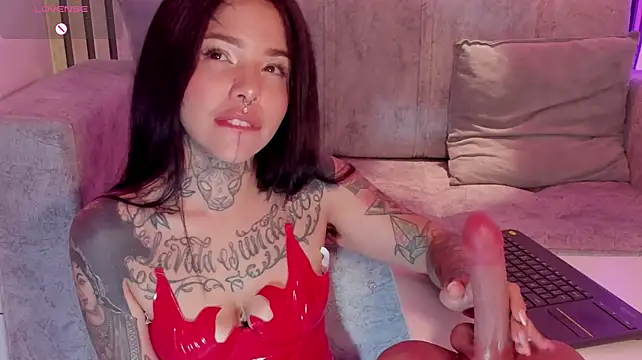 Czat XXX na żywo – NinaInk