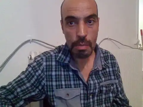 Show modela ton-zizi na web-kameri