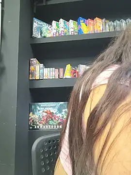Онлайн чат XXX MissNyraSecret