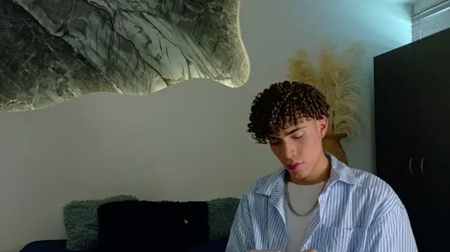 Monyel_Blake's Live XXX Chat