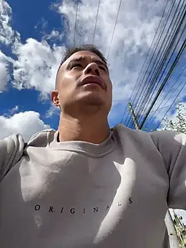 DOMINICKVEGAS77 élő XXX-chatje
