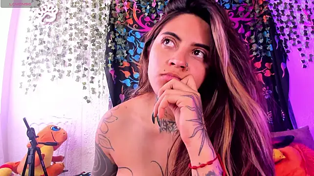 Chat XXX ao vivo de Eva_Tattoo