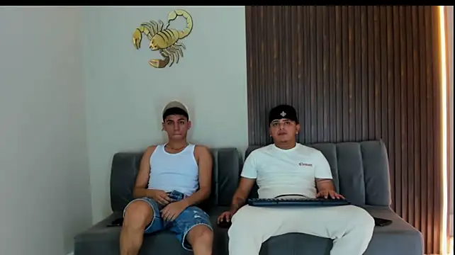 Chat +18 de Charlie_Scorpion ao vivo