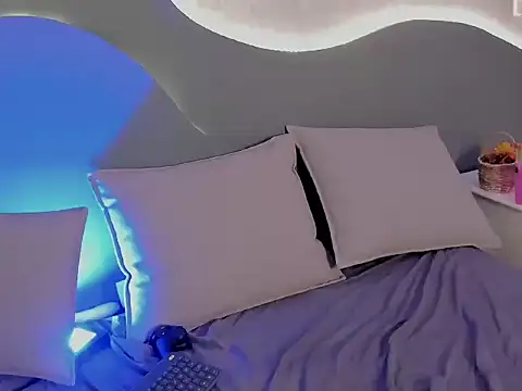 Chat +18 de AriaLuxx ao vivo