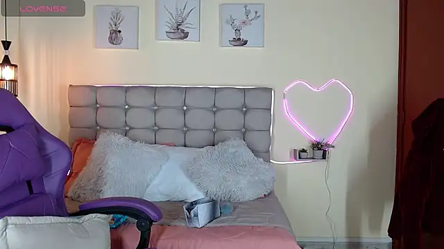 _naomi_s 라이브 XXX 채팅