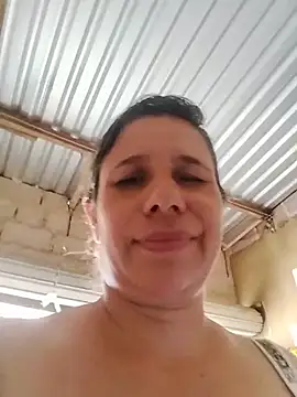 MIA-LARIOS Live XXX-chat
