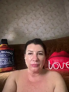 Chatroom XXX en direct de Agata-Anetta