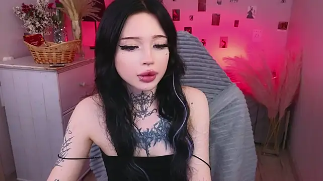 Emma_Kirks Live XXX-Chat