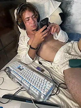 Czat XXX na żywo – AngelLatinBoy