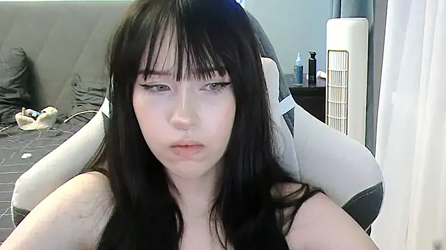 Chatroom XXX en direct de EvaHurt