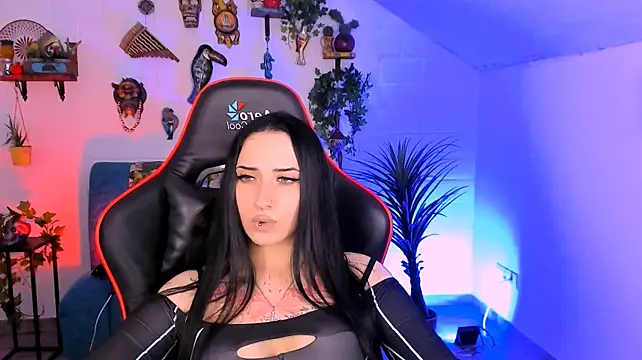 MonicaLowesn Live XXX chat