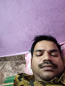 Show de rkr1996kum na webcam