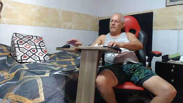 VALENTINO1983_'s Live XXX Chat