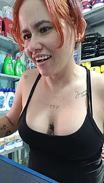 Queen_lorena Adlı Modelin Canlı XXX Sohbeti