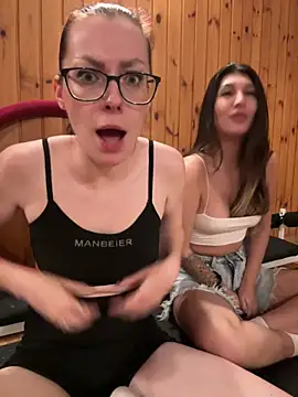 RussianGirls_ Chat XXX in diretta