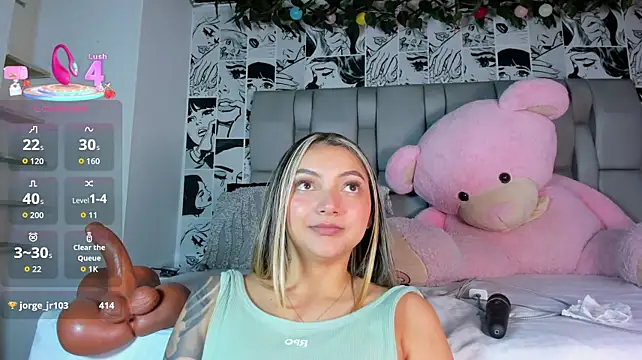 LucyRosse's Live XXX Chat