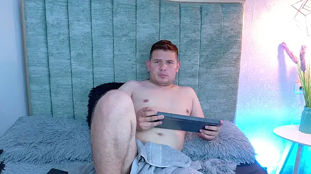 AdrianLust Live XXX-chat