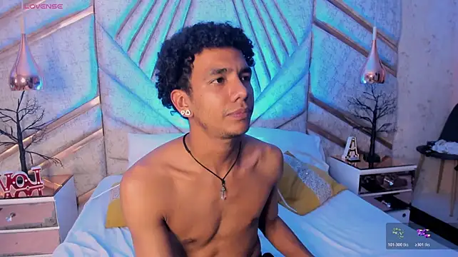 MarckThompsonn Live XXX-chat