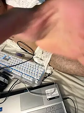 AngelLatinBoy's Live XXX Chat