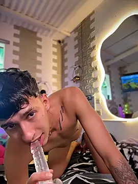 XXX chat uživo modela Stiven_neithan