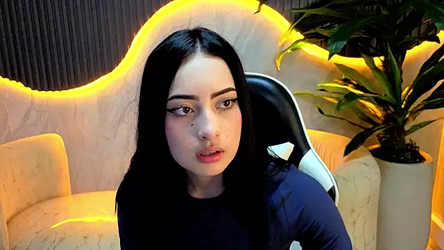Skyhoney_tp Chat XXX in diretta