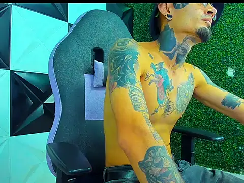 Boy_tatto77 Chat XXX in diretta