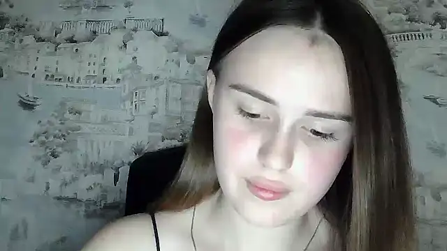 Chat +18 de SweetLoraa ao vivo