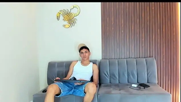 Charlie_Scorpionn Live XXX chat
