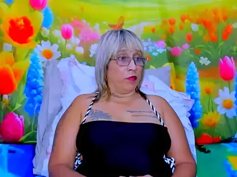 دردشة indianroxy الجنسية المباشرة