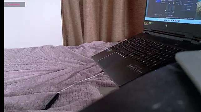 XXX chat uživo modela Brellisimo