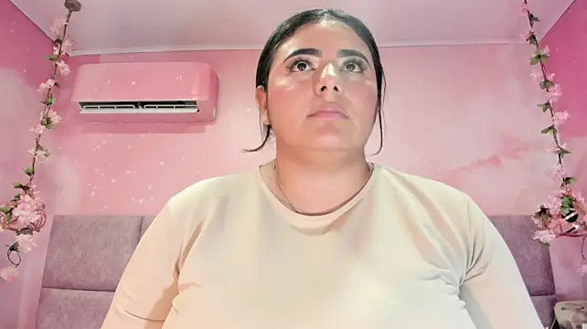 Chat +18 de Emiily_Grace ao vivo