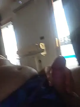 XXX chat uživo modela Tvins69