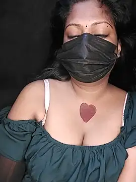 Tamil_Kanmani Show in webcam