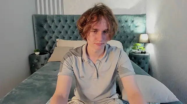 FinnBev Chat XXX in diretta