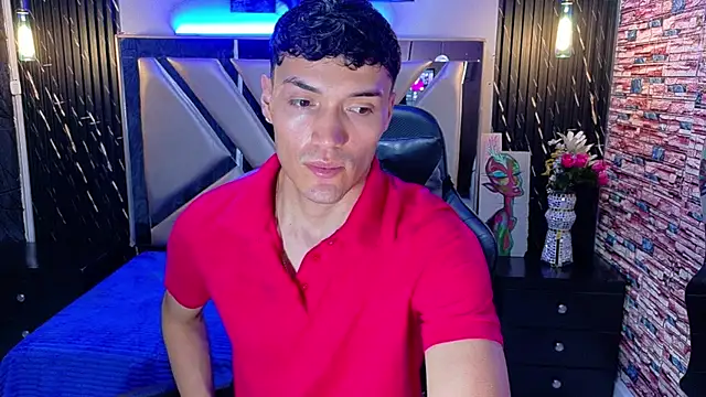 Aron_Darkx Webcam show