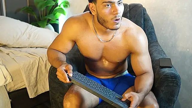 AndrewCollen Chat XXX live