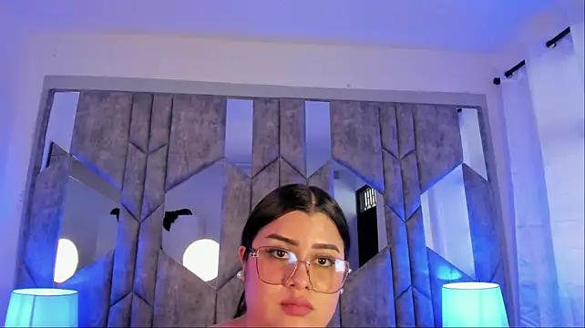 EmiliBoobss 라이브 XXX 채팅