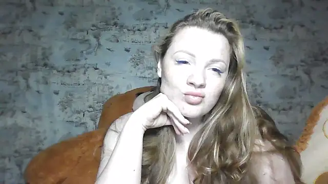 Eveline_May Chat XXX in diretta