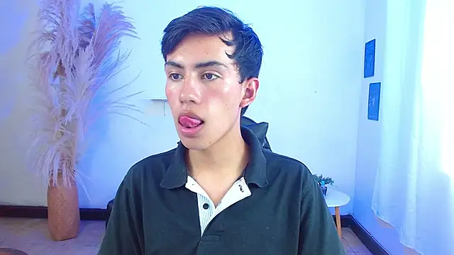 แชท XXX สดของ angelocum18