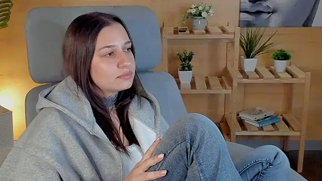 LynseyRufino Adlı Modelin Canlı XXX Sohbeti