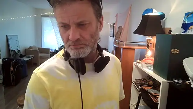 SilverandFox Show Webcam