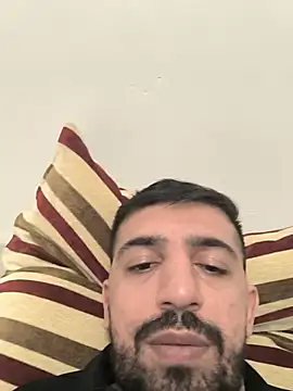 Bayykuss Pertunjukan Webcam