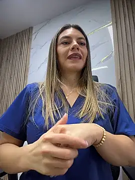 alicee16's Webcam Show