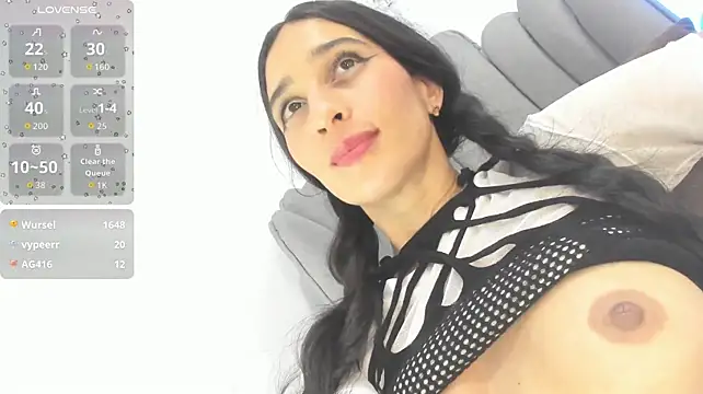 แชท XXX สดของ Valentina_Ross_